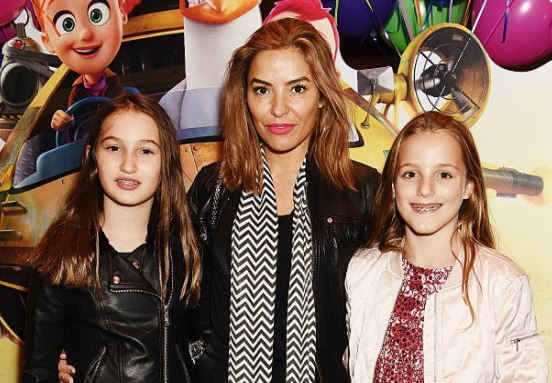 Isla Lampard with her mother, Elen Rivas, and sister.